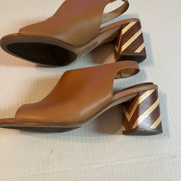 EILEEN FISHER Brown Leather Bobbi Sz 8 Peep Toe Sandal Heel Slingback - Picture 6 of 11